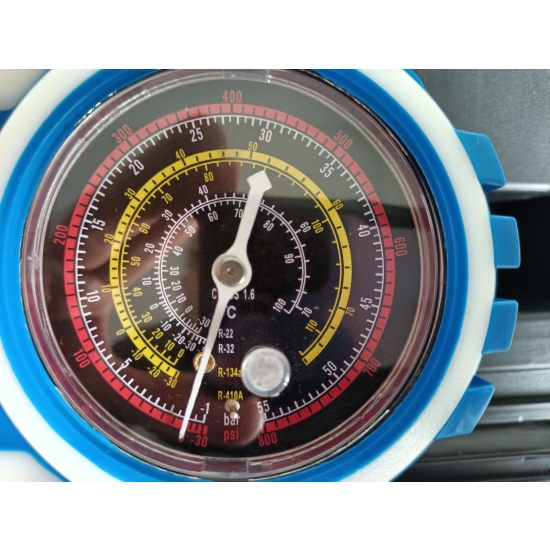 Zestaw manometrów R32 R410 R134a walizka przewody